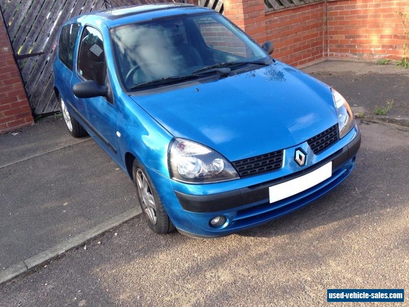 2003 Renault Clio for Sale in the United Kingdom