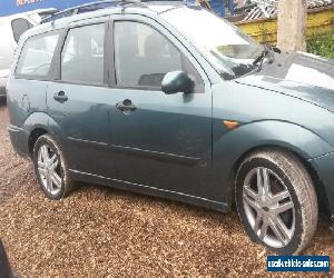 Ford Focus Estate 2002 Green for spares or repairs