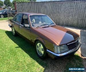 Holden VH SLE Commodore 