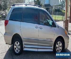 2005 Toyota Sienna LE