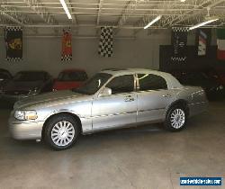 2003 Lincoln Town Car 4dr Sedan Signature for Sale