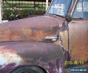 1952 Chevrolet Other Pickups uses splash oiler system