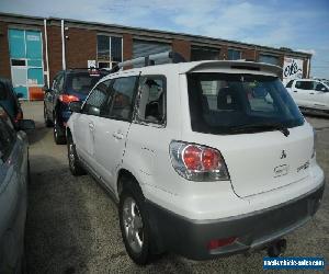 2004 Mitsubishi Outlander SUV