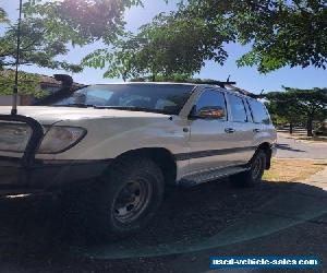 Toyota landcruiser 100 series wagon 