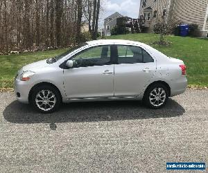 2009 Toyota Yaris 4 door sedan