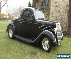 1935 Ford Coupe