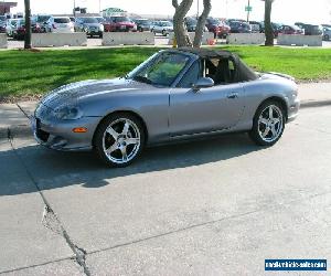 2005 Mazda MX-5 Miata 2 dr Convertible