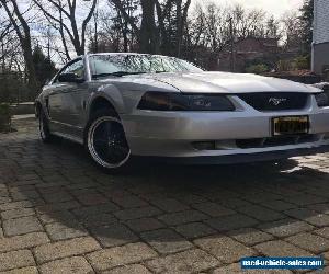 2003 Ford Mustang V6