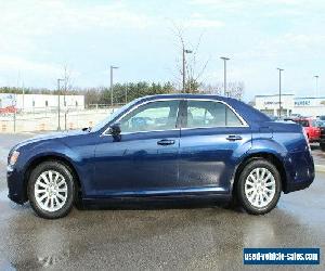 2013 Chrysler 300 Series 4dr Sedan RWD