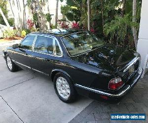 2003 Jaguar XJ8