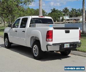 2009 GMC Sierra 1500 CREW CAB CLEAN CARFAX LOW MILE NON SMOKE MUST SELL