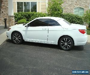 2012 Chrysler 200 Series 200 S COUPE