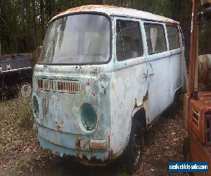 VW Kombi low light 8 seater tagged bus, very rare,very rusty