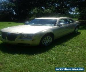 2010 Chrysler 300 Series extra chrome