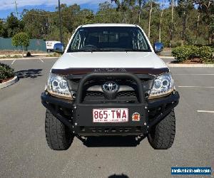 2005 Toyota Hilux SR5 Man White Manual 5sp M Dual Cab