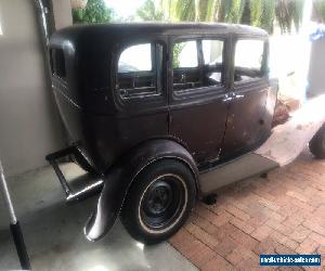 1932 FORD SEDAN