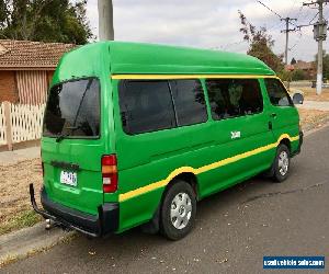 toyota commuter bus