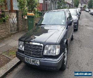 1995 MERCEDES E220 AUTO BLACK - 1 OWNER CAR - 95K MILES - W124 RARE LOW MILEAGE