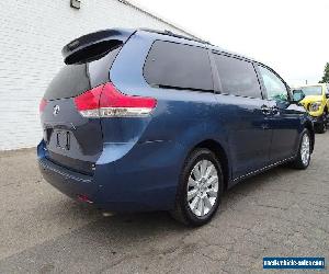 2013 Toyota Sienna All-wheel Drive Passenger Van XLE 7