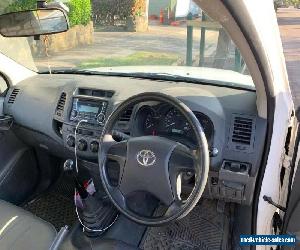 2012 Toyota Hilux 4x2 2.7L Table Top