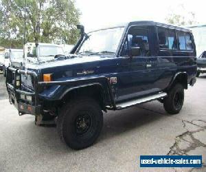 1996 Toyota Landcruiser HZJ75RV (4x4) 11 Seat Blue Manual 5sp M TroopCarrier