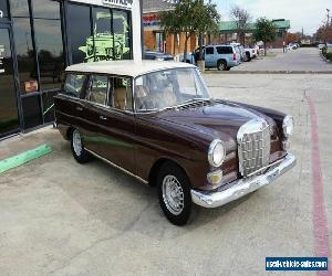 1967 Mercedes-Benz 200-Series Universal Wagon