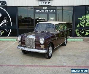 1967 Mercedes-Benz 200-Series Universal Wagon