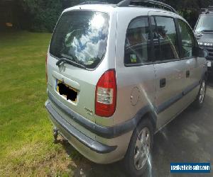 VAUXHALL ZAFIRA 2001 SPARES OR REPAIR