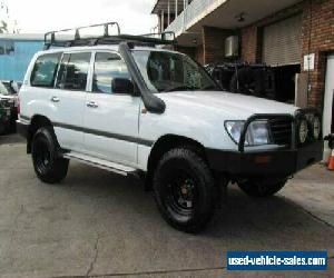 2000 Toyota Landcruiser HZJ105R (4x4) White Manual 5sp M Wagon