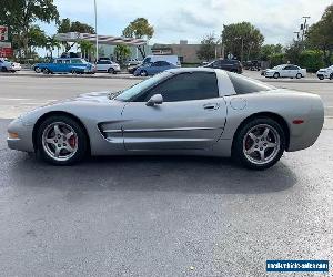 2000 Chevrolet Corvette Base 2dr Coupe Coupe 2-Door Manual 6-Speed V8 5.7L