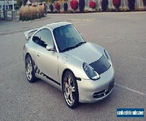 Porsche: 911 Carera