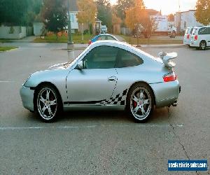 Porsche: 911 Carera