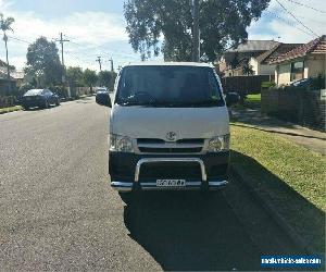 2006 Toyota HiAce TRH201R LWB White Automatic 4sp A Van