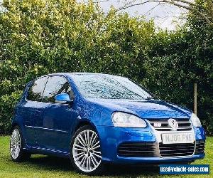 VW GOLF R32 - BLUE DSG BUCKETS