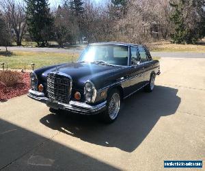 1971 Mercedes-Benz 200-Series