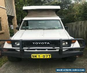 Toyota Landcruiser Trop Carrier / Pop Top 1989