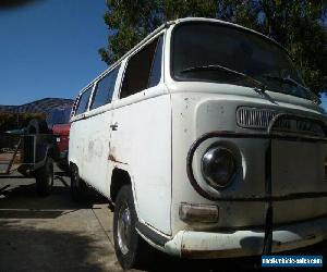 1971 Lowlight VW Kombi van