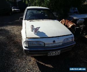 HOLDEN COMMODORE VL FACTORY TURBO SEDAN LAST DRIVEN 1996 MATCHING #s PROJECT CAR