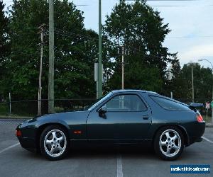 Porsche: 928 GTS - Factory Wide Body