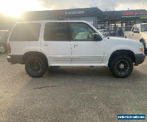 2000 Ford Explorer 4dr 112 WB XLS 4WD