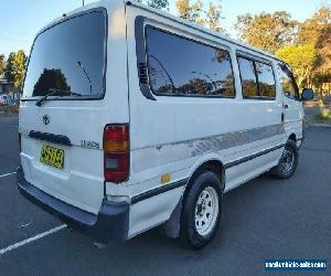 Toyota Hiace 5 seater 3.0L DIESEL 2001 AUTO- EXCELLENT CONDITION, 10 MONTHS REGO