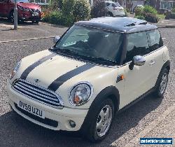 mini cooper 1.6 petrol 59 plate panoramic roof 12 months MOT Pepper White/Black for Sale