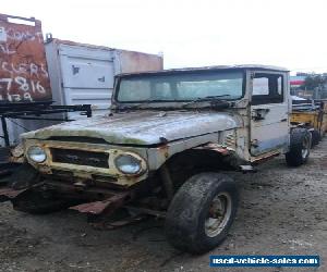 LANDCRUISER FJ 45 