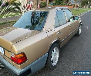  1988 Mercedes Benz 300E Auto 