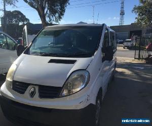 RENAULT TRAFIC VAN LWB