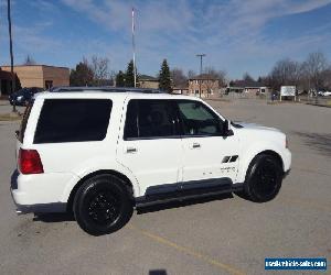 2004 Lincoln Navigator