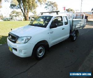 2010 Toyota Hilux GGN15R 09 Upgrade SR White Automatic 5sp A Extracab