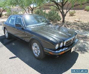 Jaguar: XJ8 Base for Sale