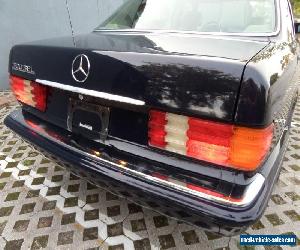 1990 Mercedes-Benz 300-Series