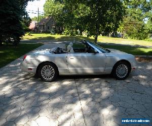 2005 Ford Thunderbird